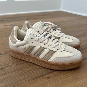 NEW white and beige Adidas SAMBAS